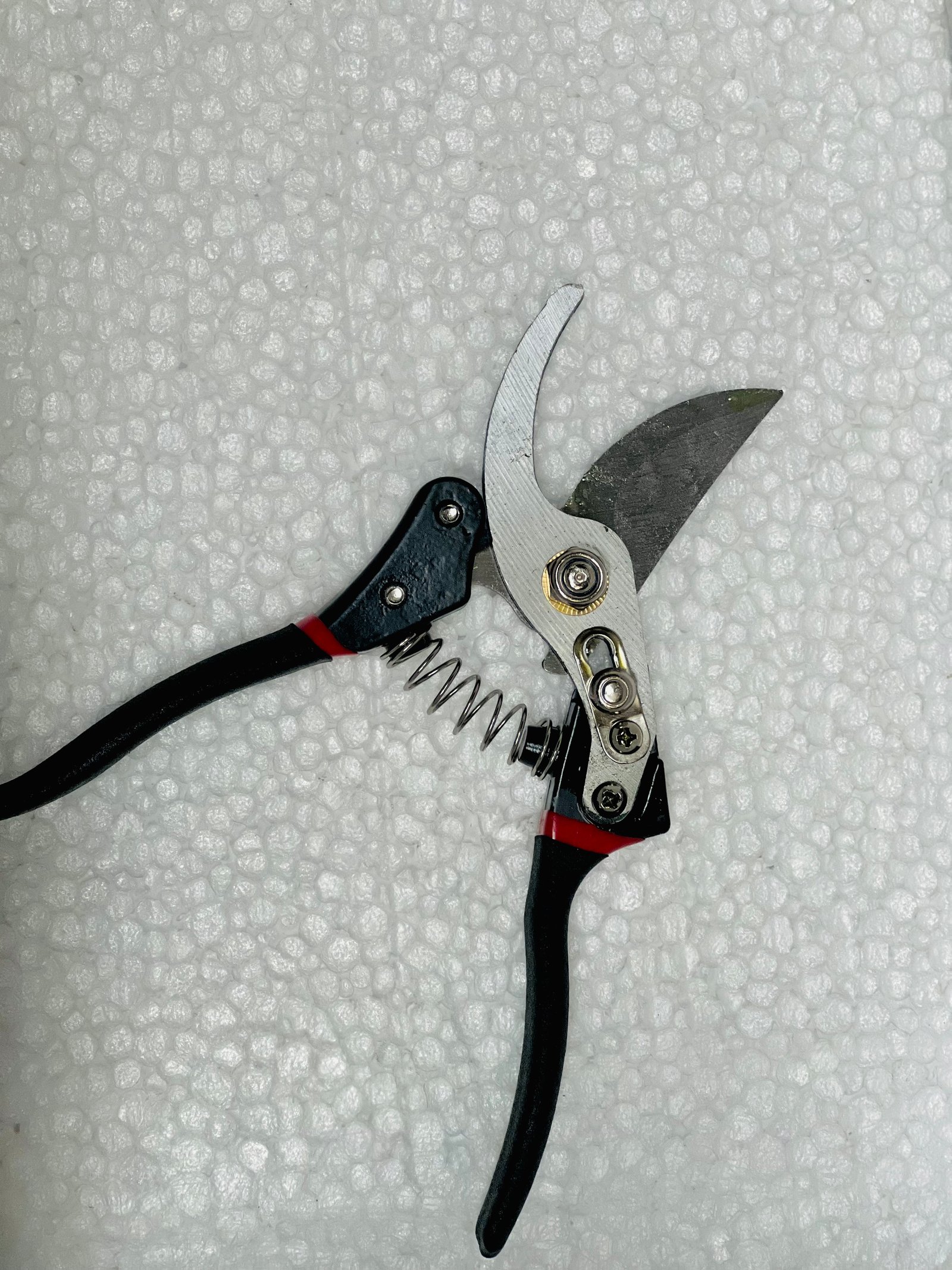 Gardens 8" Professional Pruning Scissors